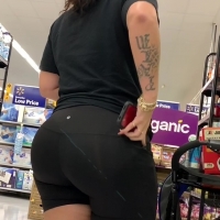 Extra thick milf