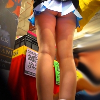 Sexy candid gamer girl in a blu...