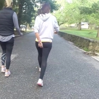 Athletic booty in leggings