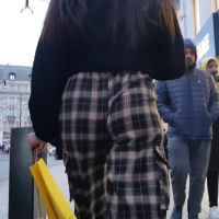 Petite jiggle