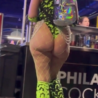 Super PAWG gothic raver fishnets can’t contain.mov-2025-01-26-12h53m31s307.jpg