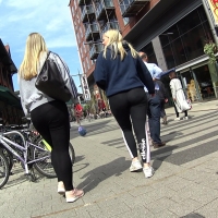 Thick blondes in leggings