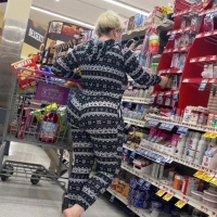 Huge booty milf