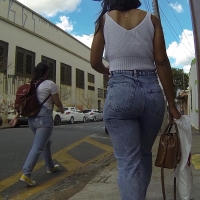 Thick booty in jeans