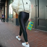Shiny leggings