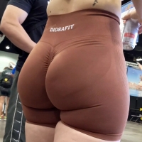 Smoking hot Latina