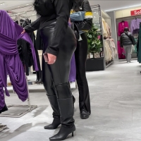 Two wetlook hotties
