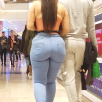 Kardashian PAWG (part 2)