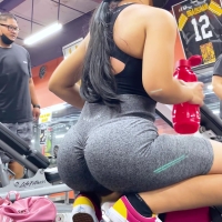 Hot college duo