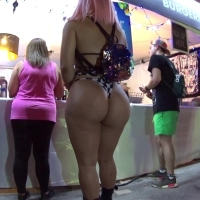 Pink haired PAWG