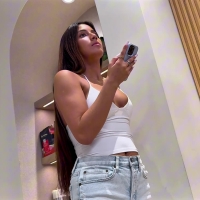 Latina cleavage