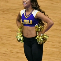 Hot LSU cheerleader