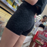 Lulu spandex babe