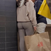 Latina wedgie