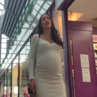 Pregnant hottie