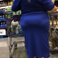 Fattie in tight dress