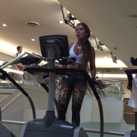 Sexy gym milf