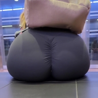 Blonde booty