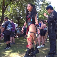 Sexy Asian raver