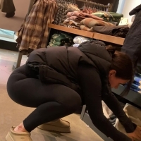 Squat teen