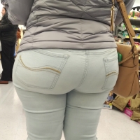 Candid sexy lady with a phat bubble in skin tight jeans CABJ 4.mp4-2023-03-05-08h12m56s168.jpg