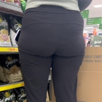 Big booty in joggers