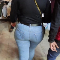 Big booty babe