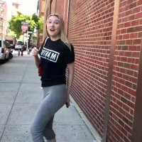 Girl gets her ass grabbed