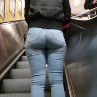 Swedish booty in jeans