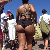 Jiggly ebony ass (part 1)
