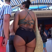 Jiggly ebony ass (part 2)