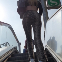 Surprising snakeskin jiggle