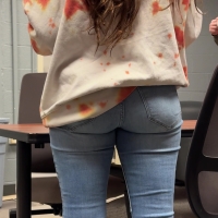 College jeans booty