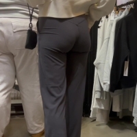 Loose leggings booty