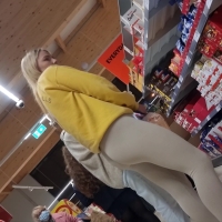 Beautiful candid blonde girl with a sexy ass in beige leggings Niceblondie.mp4-2023-04-09-15h22m59s382.jpg