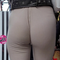 Slim cream wedgie