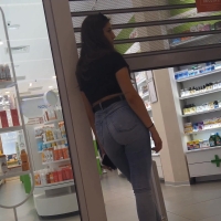 Mall jeans babe