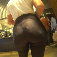 Sexy milf ass