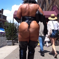 Latex babe (part 1)