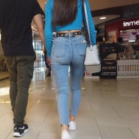 Mall jeans booty