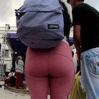 Latina booty in pink