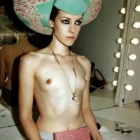 Jena Malone sexy pics