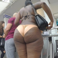 Ebony bikini phatty