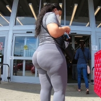 Mega booty
