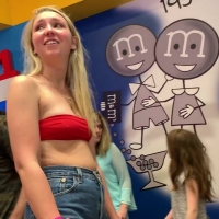 Blonde pokies and cheeks