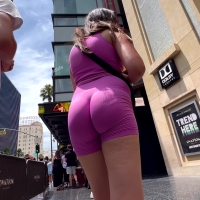 super wedgie British pawg_4K.MP4-2024-05-06-06h08m13s178.jpg