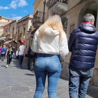 Heart shaped booty