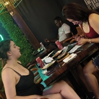 Burger chicks