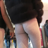 Extreme wedge mall follow