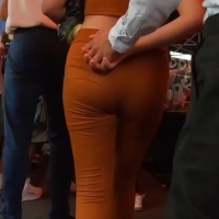 Orange booty Latina